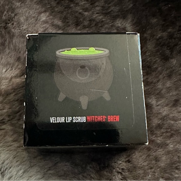 Jeffee Star Witches Brew Lip Scrub - Picture 4 of 5